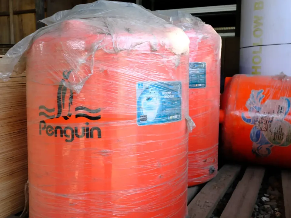 toko torn penguin cikarang